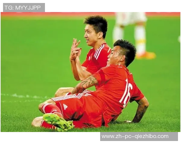 建业与恒大激战正酣谁能在这场巅峰对决中笑到最后